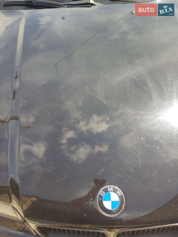 Седан BMW 3 Series 1994 в Панютине