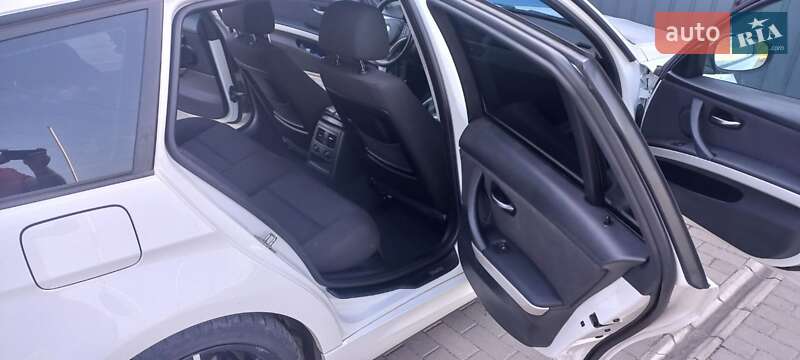 Универсал BMW 3 Series 2009 в Шепетовке