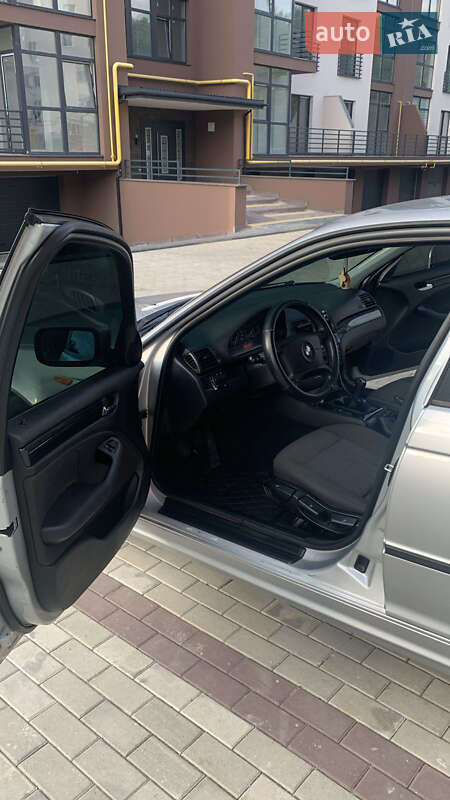 Седан BMW 3 Series 2002 в Львове