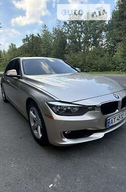 Седан BMW 3 Series 2013 в Ивано-Франковске