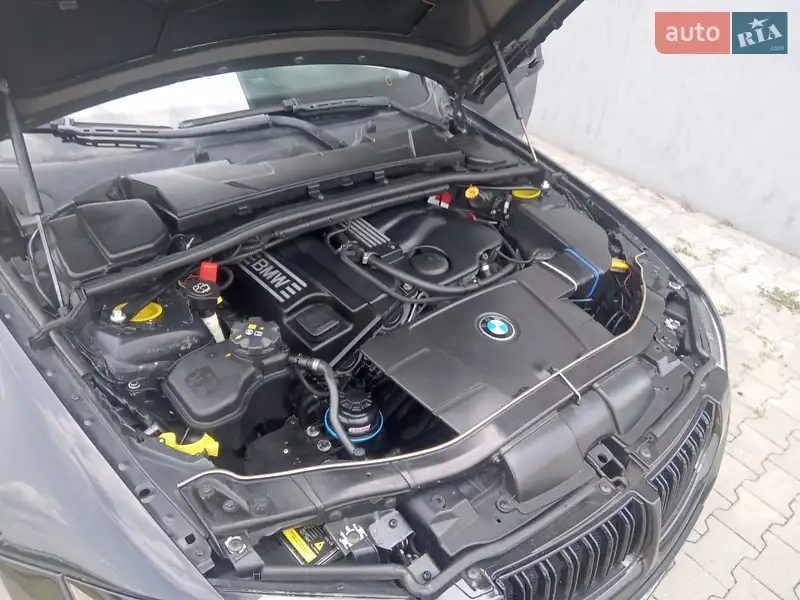 BMW 3 Series 2005 VIN WBAVA71000KR39578 фото оголошення 22 з 151