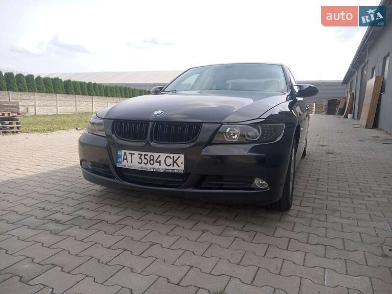 Седан BMW 3 Series 2005 в Івано-Франківську