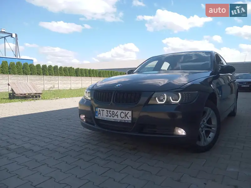 BMW 3 Series 2005 VIN WBAVA71000KR39578 фото оголошення 33 з 151