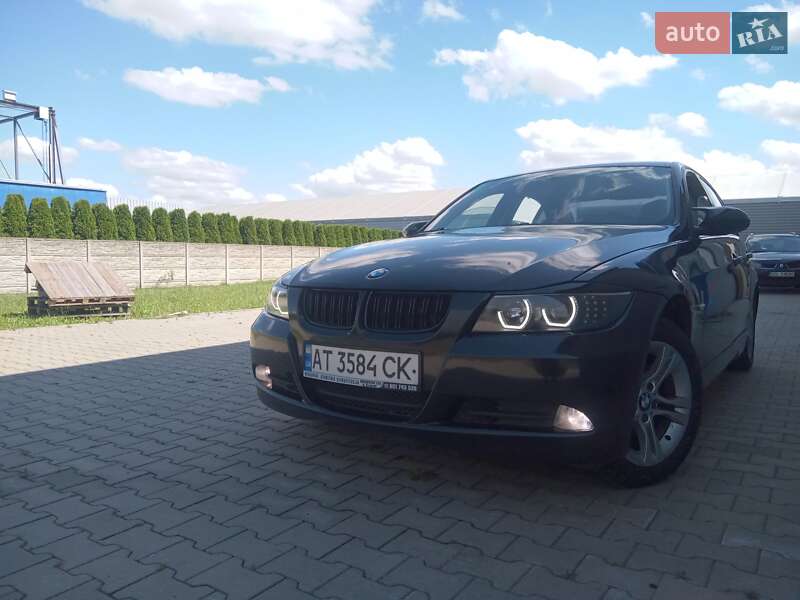 Седан BMW 3 Series 2005 в Івано-Франківську