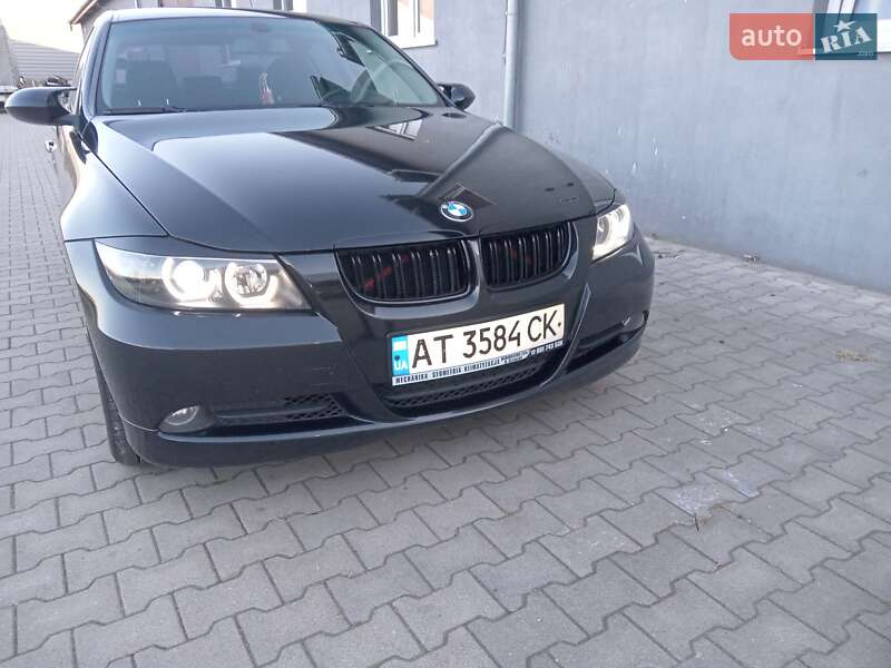 Седан BMW 3 Series 2005 в Івано-Франківську