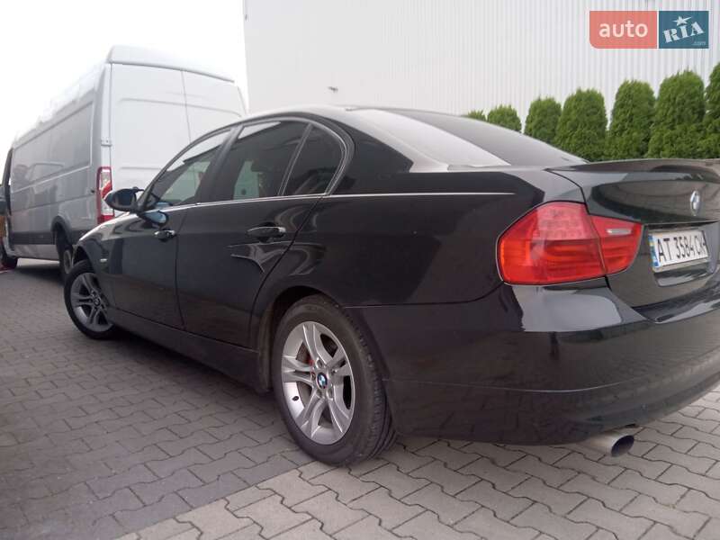 Седан BMW 3 Series 2005 в Івано-Франківську