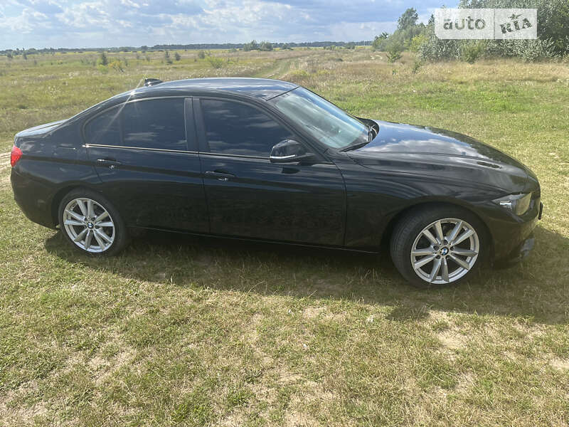 Седан BMW 3 Series 2015 в Броварах