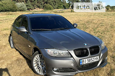 Седан BMW 3 Series 2010 в Полтаві