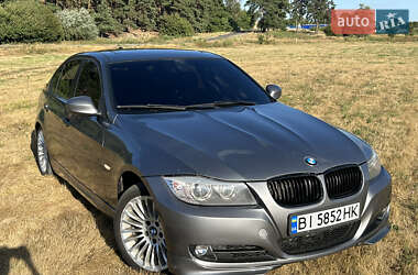 Седан BMW 3 Series 2010 в Полтаве