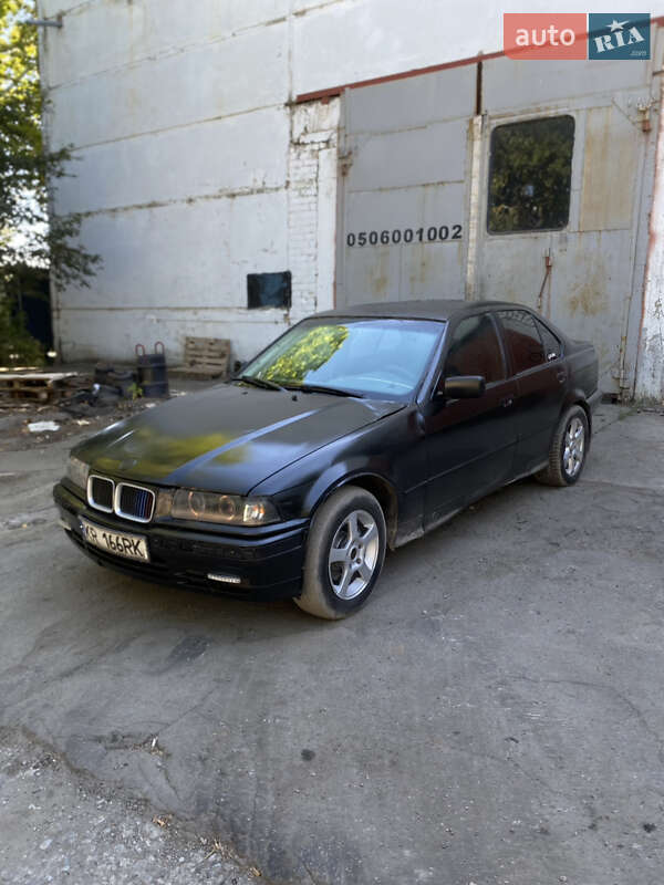 Седан BMW 3 Series 1994 в Запоріжжі фото 2 Седан BMW 3 Series 1994 в Запоріжжі