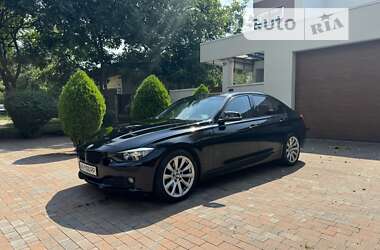 Седан BMW 3 Series 2015 в Киеве