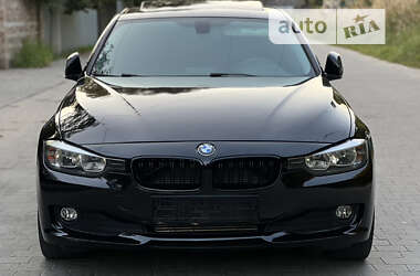 Седан BMW 3 Series 2013 в Львове