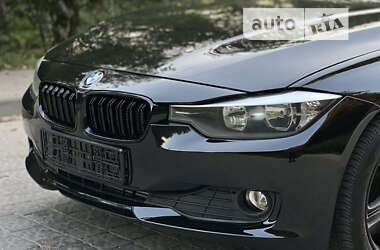 Седан BMW 3 Series 2013 в Львове