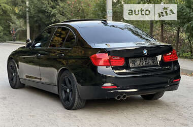 Седан BMW 3 Series 2013 в Львові