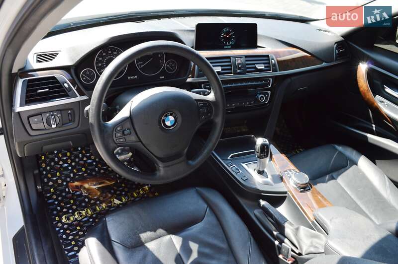 Седан BMW 3 Series 2016 в Одесі