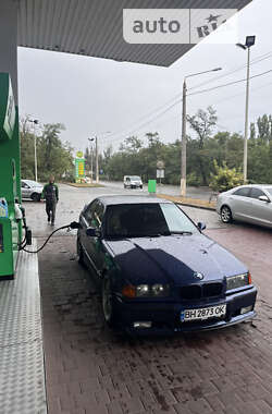 Седан BMW 3 Series 1997 в Одессе