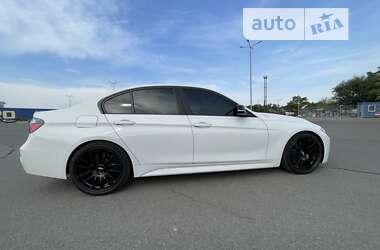 Седан BMW 3 Series 2013 в Дніпрі