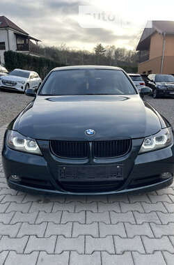 Седан BMW 3 Series 2009 в Сваляве