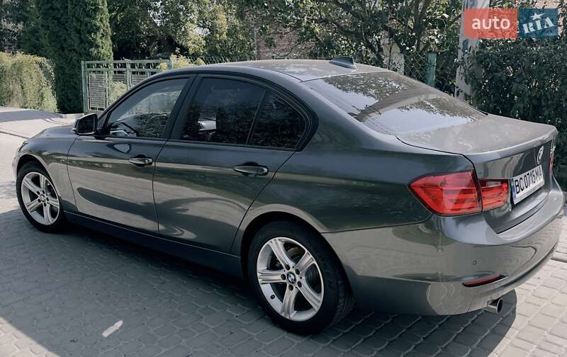 Седан BMW 3 Series 2014 в Львове