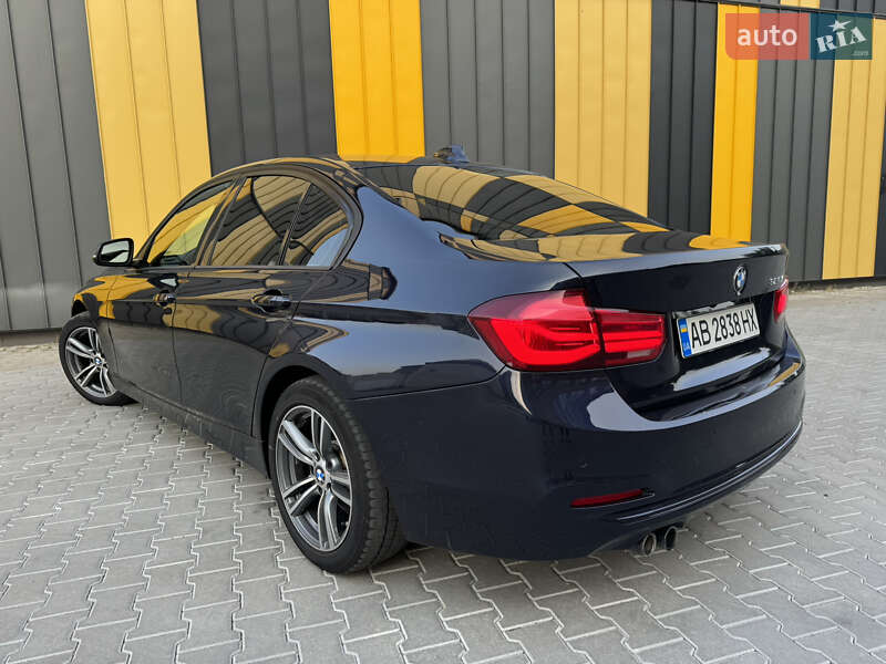 Седан BMW 3 Series 2016 в Киеве