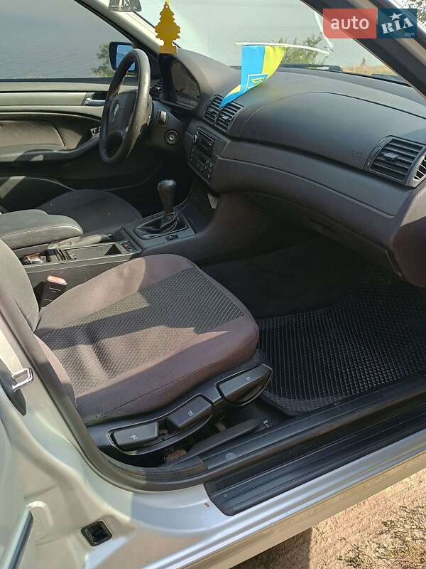 Седан BMW 3 Series 2004 в Білій Церкві