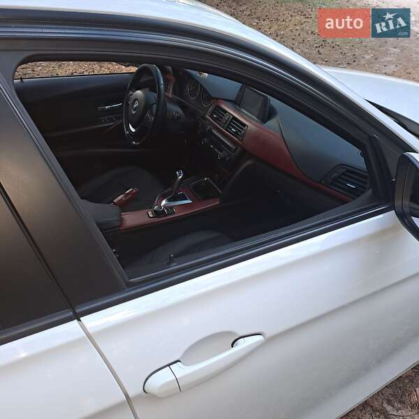 Седан BMW 3 Series 2013 в Светловодске