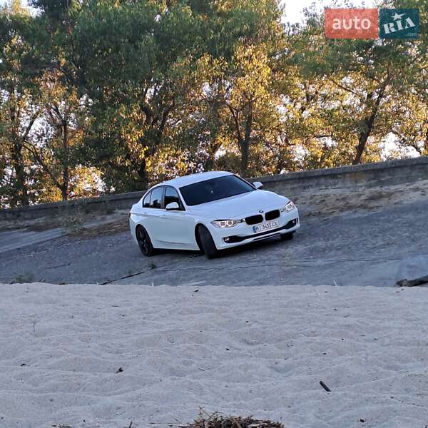 Седан BMW 3 Series 2013 в Светловодске