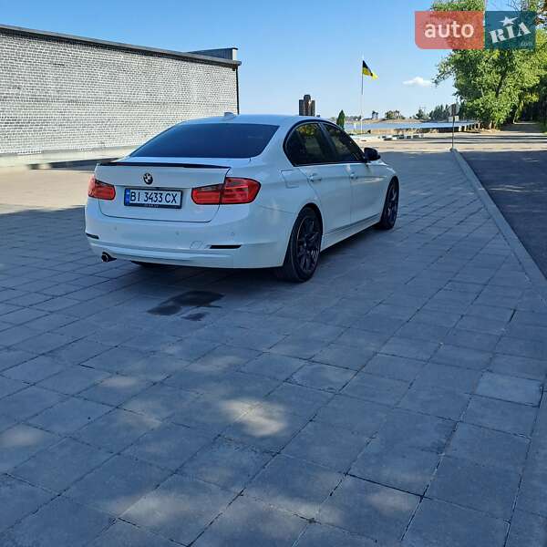 Седан BMW 3 Series 2013 в Светловодске