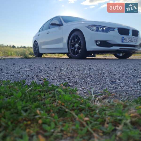 Седан BMW 3 Series 2013 в Светловодске