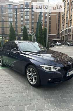 Седан BMW 3 Series 2017 в Киеве