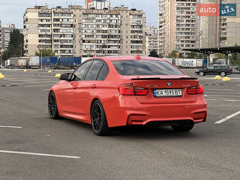 Седан BMW 3 Series 2013 в Киеве