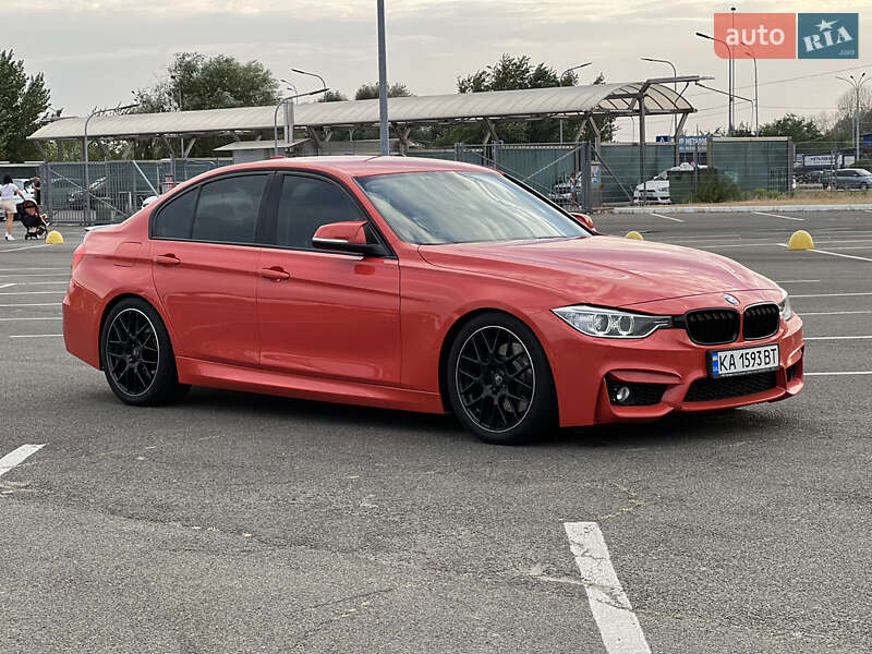 Седан BMW 3 Series 2013 в Киеве