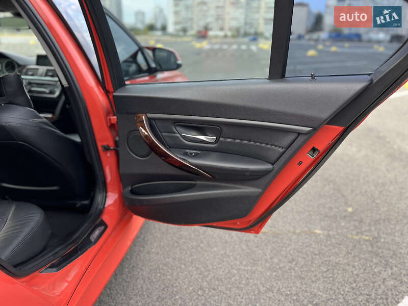 Седан BMW 3 Series 2013 в Киеве