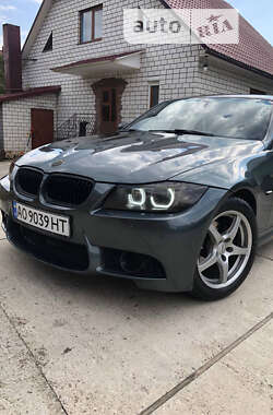 Седан BMW 3 Series 2009 в Синевирі