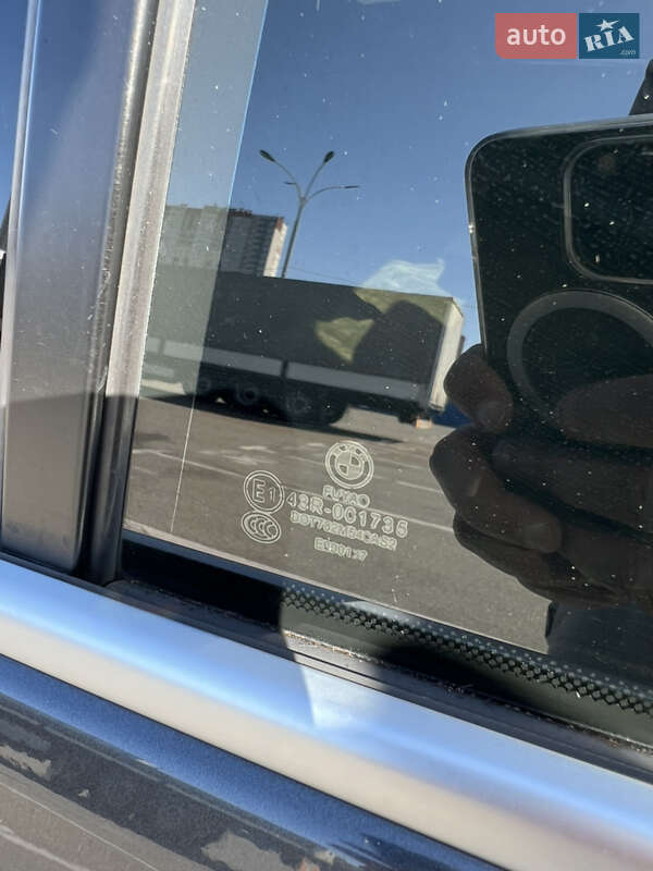 Седан BMW 3 Series 2018 в Києві фото 15 Седан BMW 3 Series 2018 в Києві