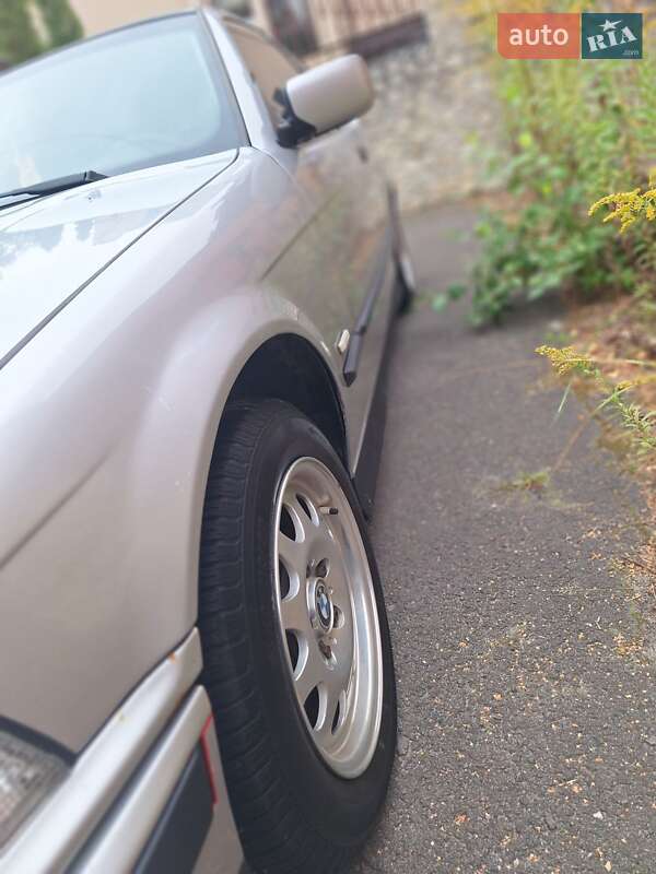 Купе BMW 3 Series 1999 в Тернополе