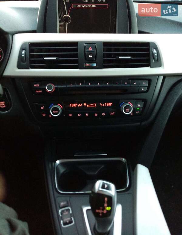 Седан BMW 3 Series 2013 в Старому Самборі