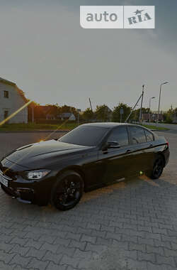 Седан BMW 3 Series 2013 в Івано-Франківську