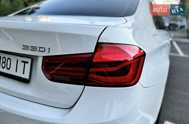 Седан BMW 3 Series 2017 в Киеве