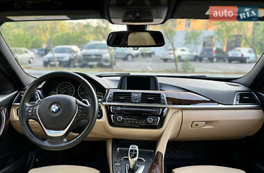Седан BMW 3 Series 2017 в Киеве