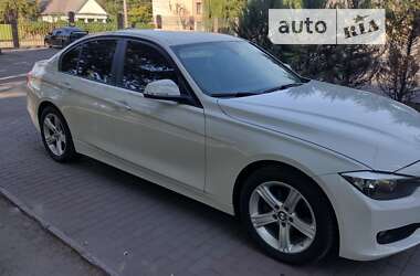 Седан BMW 3 Series 2015 в Кам'янському