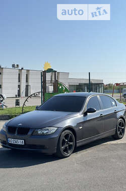 Седан BMW 3 Series 2007 в Ужгороде