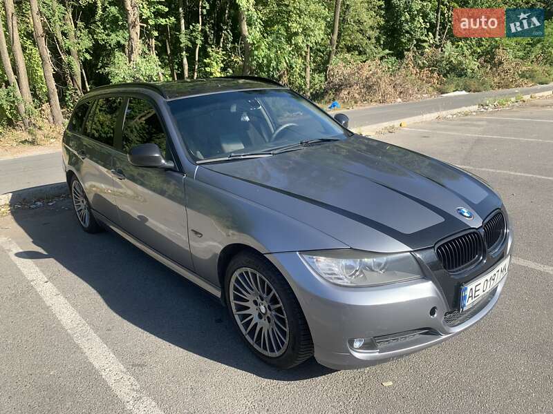 Универсал BMW 3 Series 2010 в Днепре