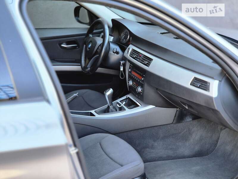 Універсал BMW 3 Series 2009 в Харкові