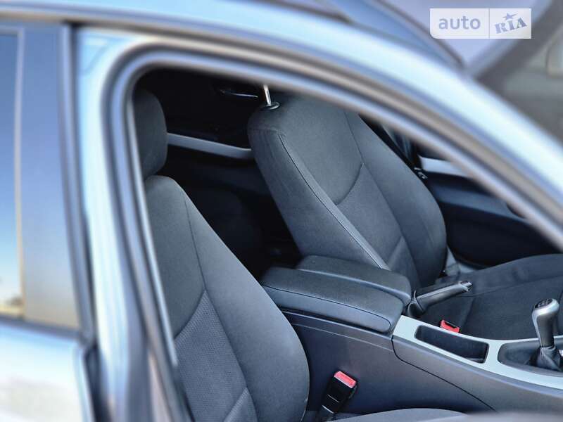 Універсал BMW 3 Series 2009 в Харкові