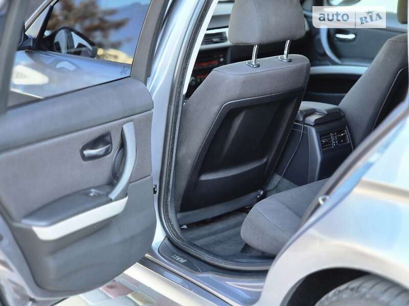 Універсал BMW 3 Series 2009 в Харкові