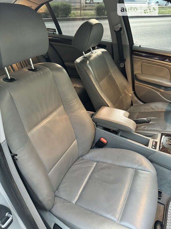 Седан BMW 3 Series 2000 в Одесі