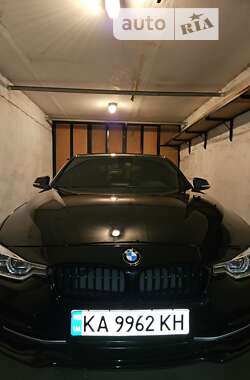 Седан BMW 3 Series 2017 в Киеве