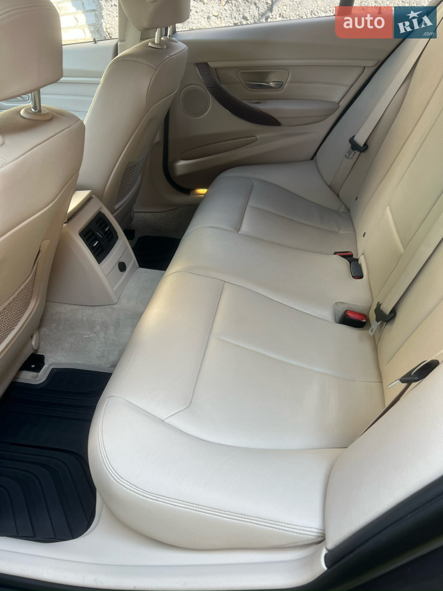 2012 BMW 3er - мініатюра 14