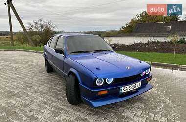 Седан BMW 3 Series 1985 в Шумске